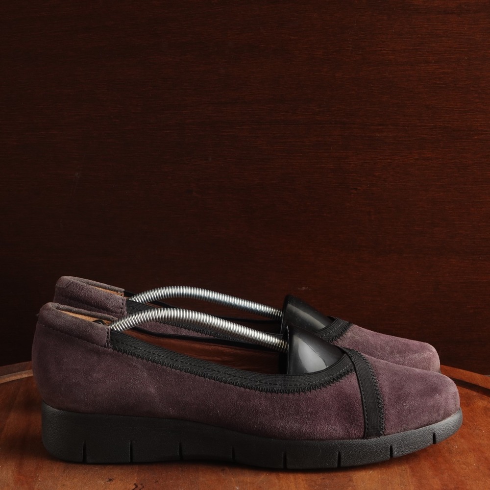 Clarks Shoes Womens SZ 10M Purple Daelyn Hill Leather Comfort Walking Slip On